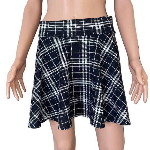 💋Bundle 4 items for $20. Add items💋 to a bundle - Picture 2 of 11